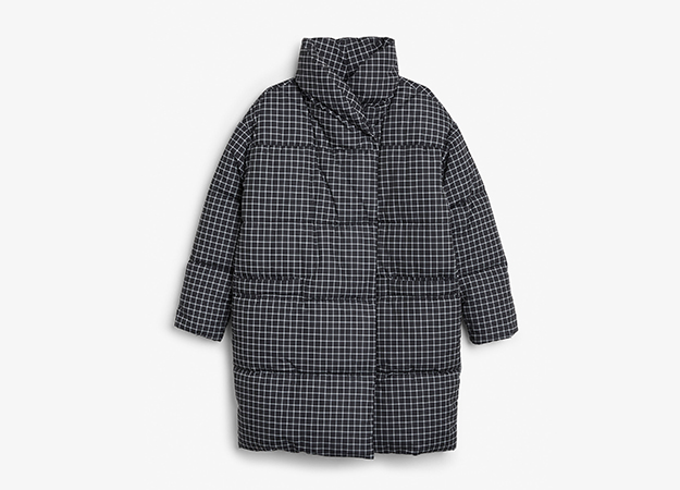 Monki<p><a style=\"\" target=\"_blank\" href=\"https://www.monki.com/en_gbp/clothing/coats-&amp;-jackets/product.puff-coat-black.0409206006.html\">Monki</a></p>