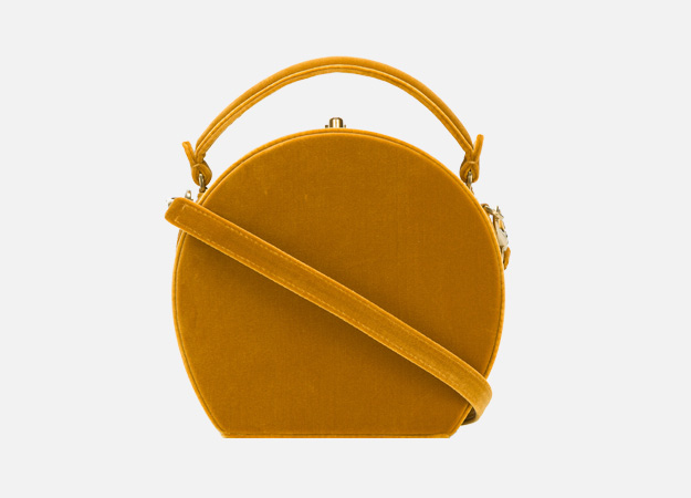 Bertoni 1949  <p><a id=\"\" style=\"\" href=\"https://www.farfetch.com/ru/shopping/women/bertoni-1949---item-12491694.aspx?storeid=10344&amp;from=search\" target=\"_blank\">Farfetch.com</a></p>