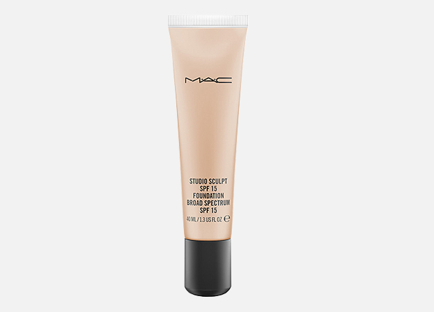 Studio Sculpt SPF 15 Foundation, M.A.C.