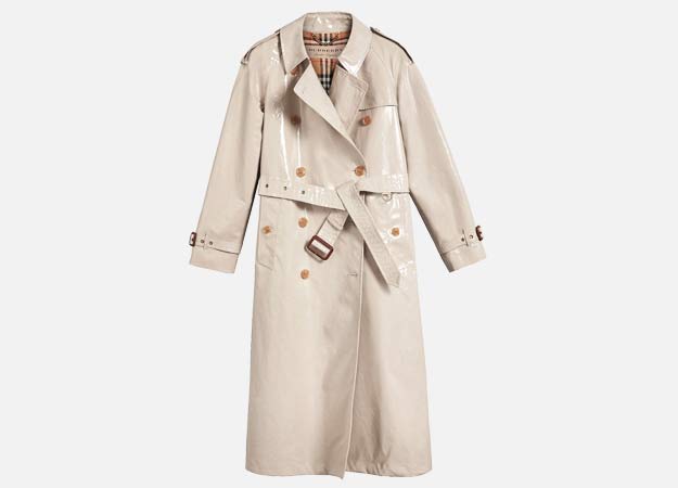 Burberry<p><a id=\"\" style=\"\" href=\"https://www.farfetch.com/ru/shopping/women/burberry-raglan-sleeve-laminated-gabardine-trench-coat-item-12796908.aspx?storeid=11115&amp;from=listing\" target=\"_blank\">farfetch.com</a></p>