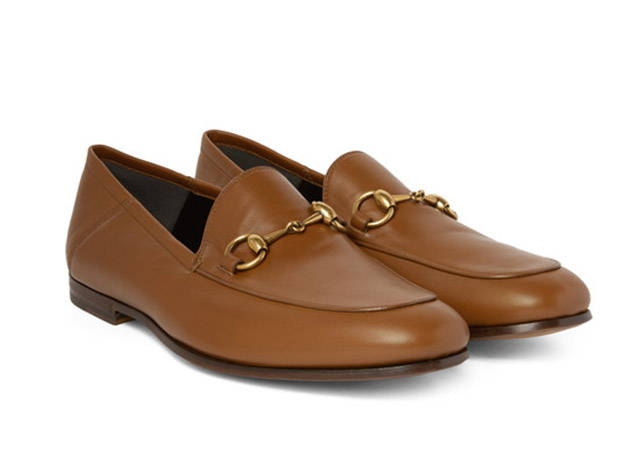 GUCCI<p><span><a target=\"_blank\" href=\"http://www.mrporter.com/en-mn/mens/gucci/horsebit-leather-loafers/634504?ppv=2\">Худалдаж авах</a></span></p>