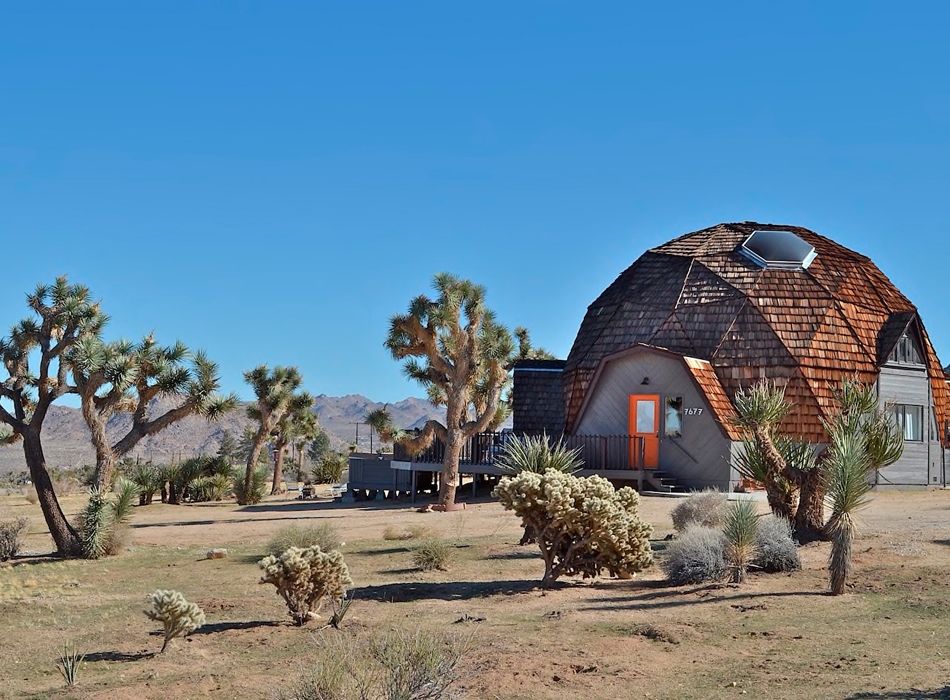 Airbnb компаниас түрээслэх боломжтой футуристик байшингууд Buro 24/7